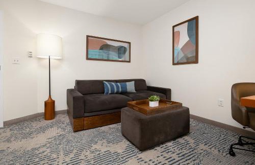 McAllen Hotel | Comfortable SpringHill Suites by Marriott McAllen Experience