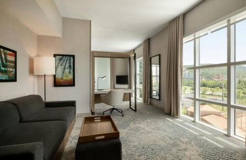 Roanoke Hotel | Discover SpringHill Suites by Marriott Roanoke - Family Ready!