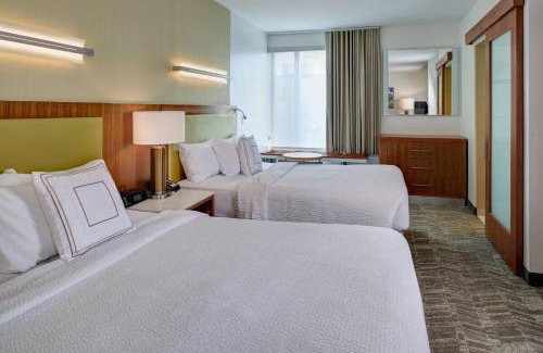 Saginaw Hotel | Discover SpringHill Suites by Marriott Saginaw with Pool & Hot Tub