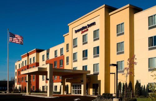 Newtonville Hotel | Discover SpringHill Suites Albany Latham-Colonie: Family-Friendly Pool