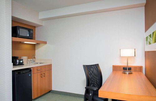 Orange Prairie Hotel | Discover SpringHill Suites by Marriott Peoria: Family-Friendly Retreat