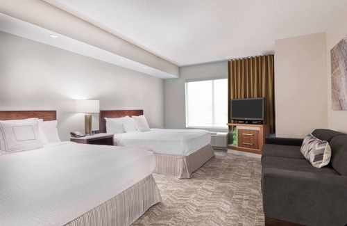 Solon Hotel | Top-Rated SpringHill Suites: Pool, Spa & Family-Friendly Stay