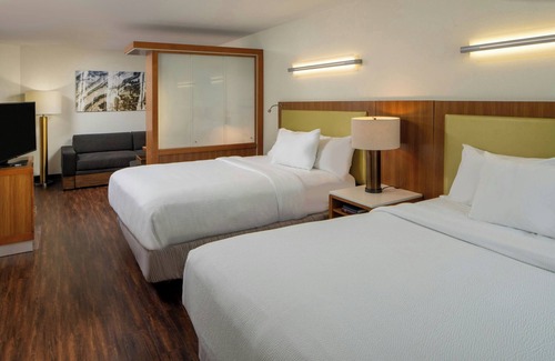Lake Charles Hotel | Relax at SpringHill Suites by Marriott Lake Charles