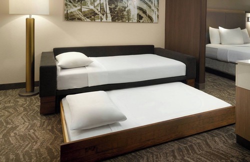 Lithia Springs Hotel | Family-Friendly Springhill Suites Near Six Flags Atlanta