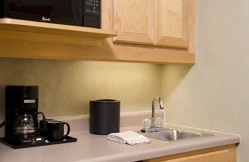 Norwood Park Hotel | Convenient SpringHill Suites Chicago O'Hare with Pool Access