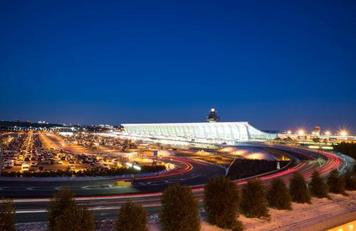 Sterling Hotel | Convenient Stay at SpringHill Suites Dulles Airport