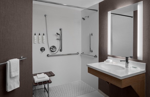 Grand Rapids Hotel | Relax at SpringHill Suites Grand Rapids Airport Southeast
