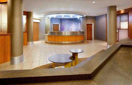 Webster Hotel | Exceptional SpringHill Suites: Poolside Comfort Near NASA