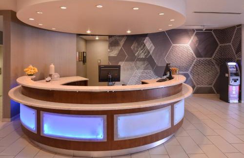 Green Valley Hotel | Pet-Friendly Suites at SpringHill Las Vegas Henderson