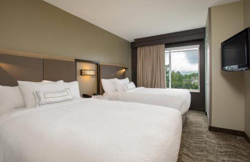 Altamonte Springs Hotel | Relax at SpringHill Suites Orlando with Pool & Ocean Views