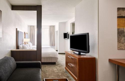 Garfield Hotel | Explore SpringHill Suites Phoenix Downtown with Pool & Hot Tub