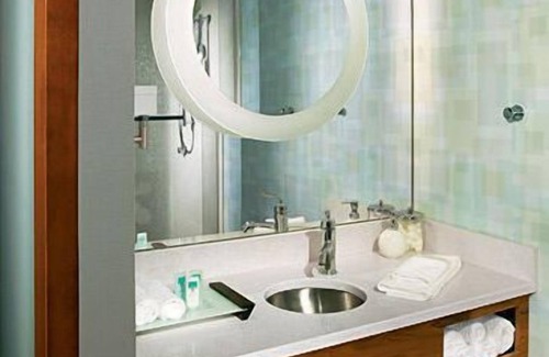 Sumter Hotel | Relax at SpringHill Suites Sumter with Pool & Spa Amenities