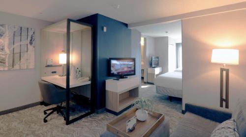 St. Louis Park Hotel | Discover SpringHill Suites Minneapolis West - Family-Friendly Stay