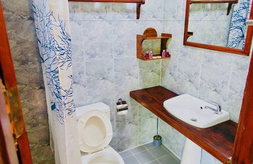 Kong Lor Hotel | Discover SpringRiver Resort: Rated 9.4 with Pool & Spa
