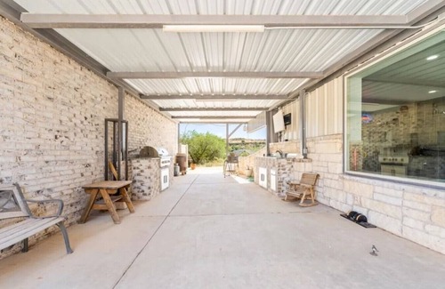 Buffalo Springs House | Unforgettable Springs Ridge: Lakeside 2BR Retreat