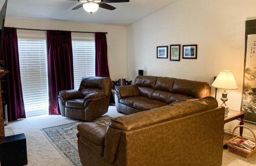 Northeast Colorado Springs House | Relax at Springs Sanctuary: Pet and Child Friendly Retreat