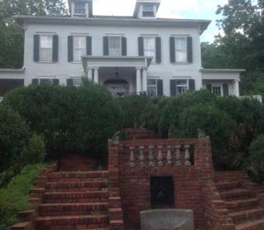 Anniston Bed & Breakfast | Experience Unmatched Comfort at Springwood Inn: 5-Star Stay