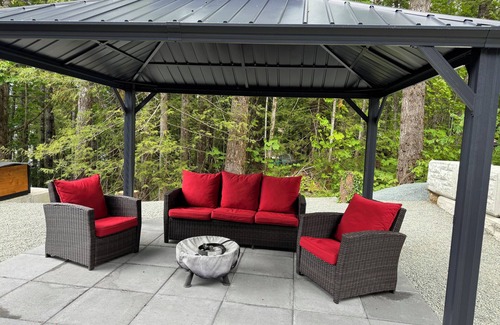 Port Alberni Cabin | Sproat lake Cabin