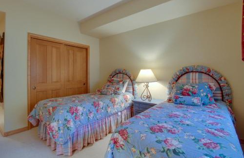 Edwards Apartment | Top-Rated Spruce Tree Lodge #208 with Pool and Hot Tub