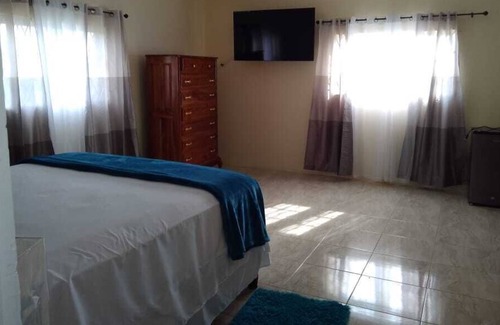 Spur Tree House | Family-Friendly Spurtree HomeAwayVilla with Private Pool