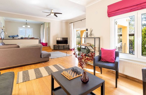 Dassia Villa | Spyrelia Villa by Konnect, with Private Pool & Outdoor Hot Tub