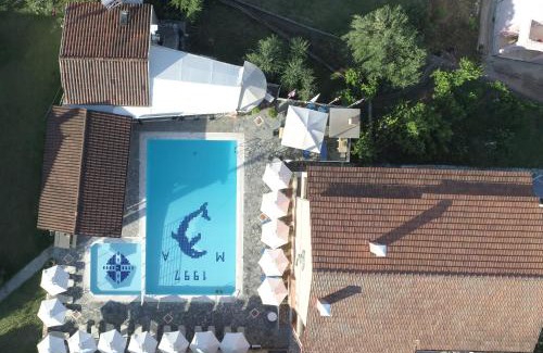 Limni Apartment | Pet-Friendly Spyridoula Resort Hotel with Ocean View in Corfu