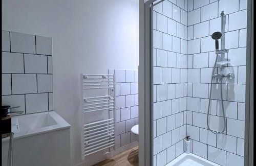 Saint-Quentin Apartment | Cozy 09 SQ Apartment with Family-Friendly Amenities