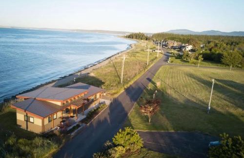 Sequim House | Experience SQ Waters-Edge with Scenic Oceanfront Views