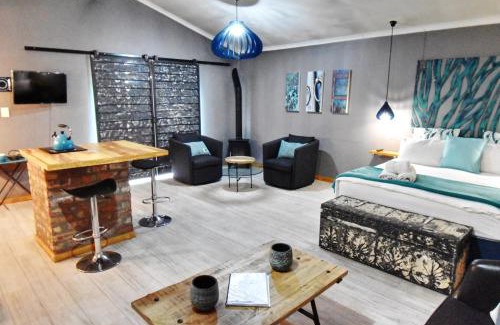 Clarens Apartment | Square Roots Studio
