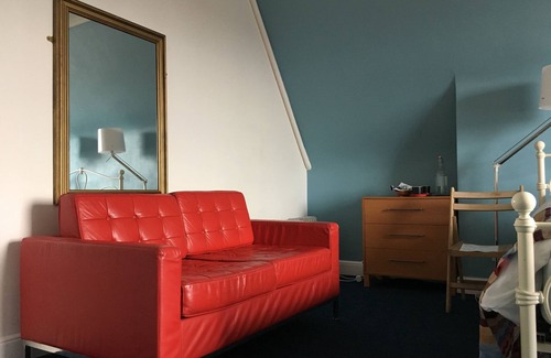 Sefton Park Bed & Breakfast | Inviting Square Tree House: 4-Star Stay with Breakfast & More