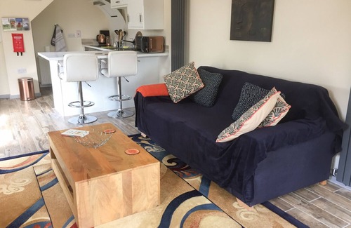 East Dereham Apartment | Romantic Getaway at Squirrels Drey with Cozy Open Fire