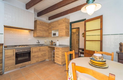 Sa Riera House | Experience SR-41 Begur: Family-Friendly Retreat with Pool