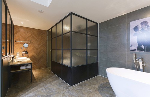 Yongin Hotel | Discover Eco-Friendly Comfort at SR Design Hotel