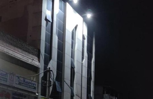 Kumbakonam Hotel | Budget-Friendly SR Residency with Breakfast & Accessibility