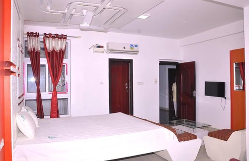 Kumbakonam Hotel | Budget-Friendly SR Residency with Breakfast & Accessibility