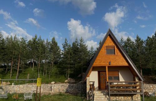 Njegovuđa Villa | Exceptional Guest House Mina with Breakfast and Family-Friendly Vibe