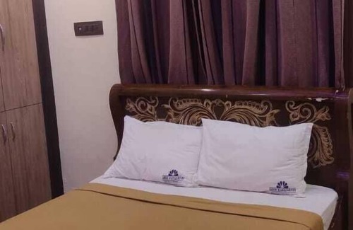 Rameshwaram Hotel | Comfortable Stay at Sree Kumaran Residence with Breakfast