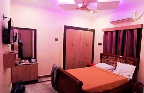 Rameshwaram Hotel | Comfortable Stay at Sree Kumaran Residence with Breakfast