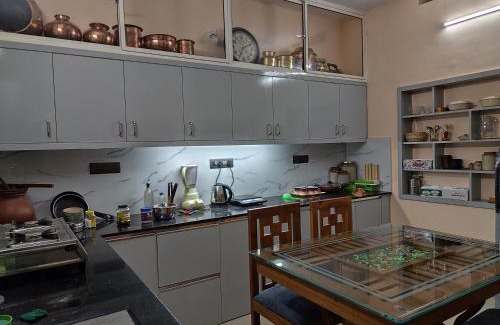 Thiruvananthapuram House | Pet & Child Friendly Sree Nivas Homestay - Rated 9.6/10