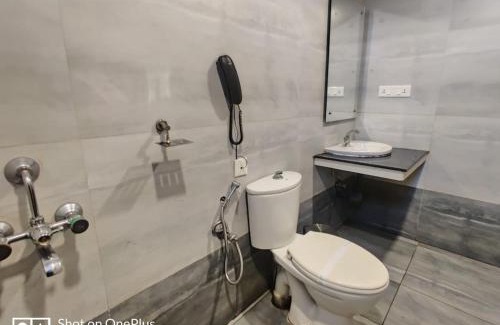 Guruvayur Hotel | Discover Sreepathi Indraprastha: Family-Friendly Retreat