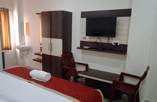 Bhadrachalam Hotel | Budget-Friendly Stay at Sri Bhavyaresidency with Family Perks