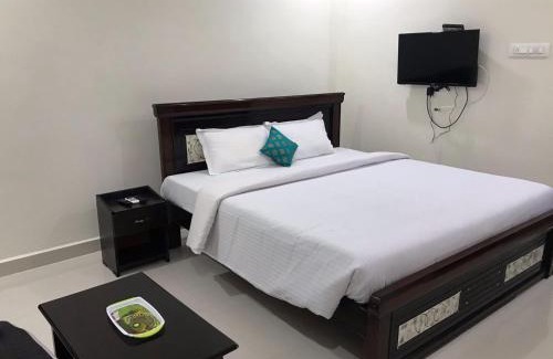 Puttur Hotel | Budget-Friendly Stay at Sri Kamakshi Bhavan for Families
