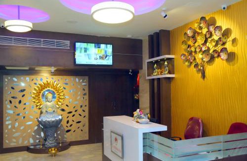 Tiruchirappalli Hotel | Welcoming Sri Maharaja Residency: Family-Friendly Comforts