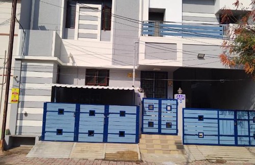Srirangam Apartment | Budget-Friendly Sri Nivas: Ideal for Families and Kids