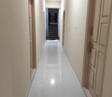 Channarayapattana Cabin | Budget-Friendly Sri Vaari Comforts with Breakfast & Family Amenities