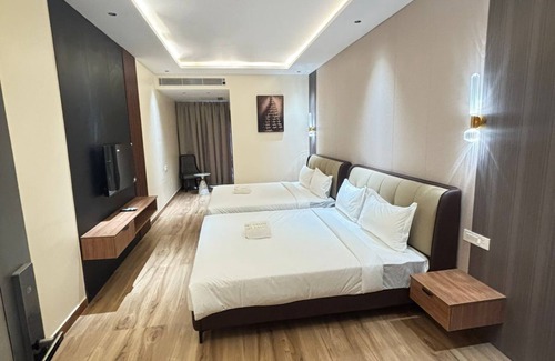 Uttangarai Hotel | Sri Vasam by Aarin