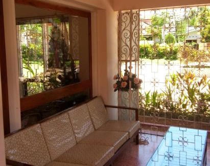 Negombo House | Top-Rated Srilal's Guest House with Delicious Breakfast