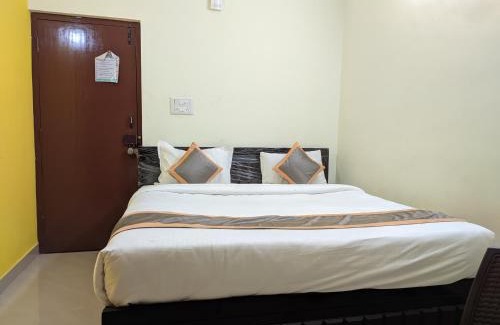Krishnarajapura Hotel | Srinath stays