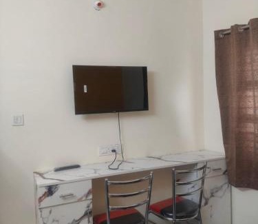 Narasapura Hotel | Sripavani Comforts