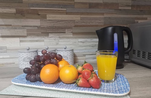 Peterborough Apartment | Elegant SRK Accommodation: Private Apartments with Parking